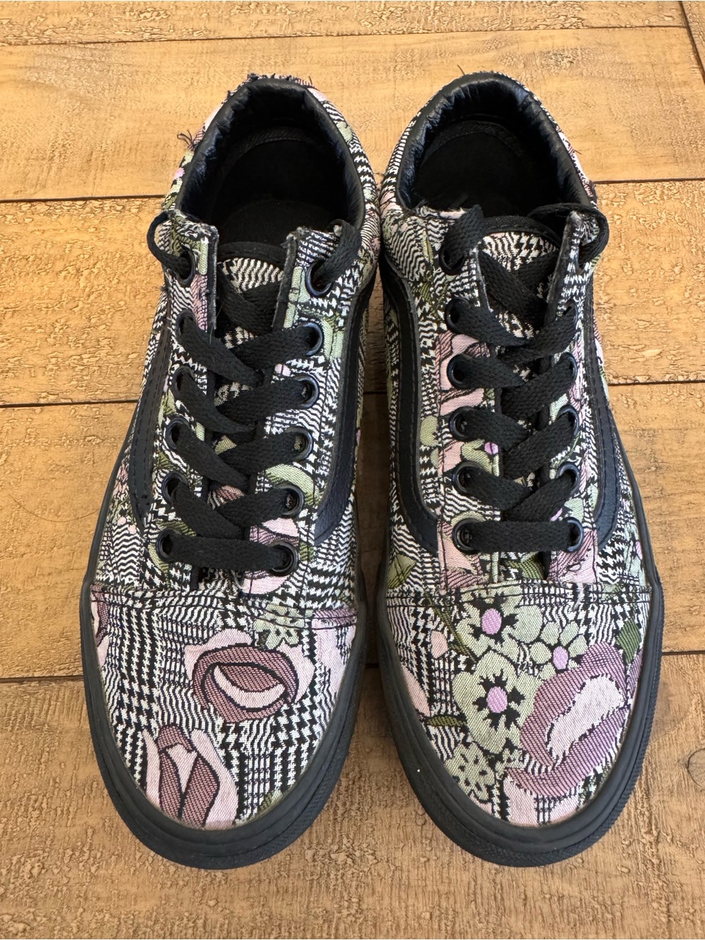 Vans Platform Women’s Pink, Green & Black Floral Low-Top Sneakers